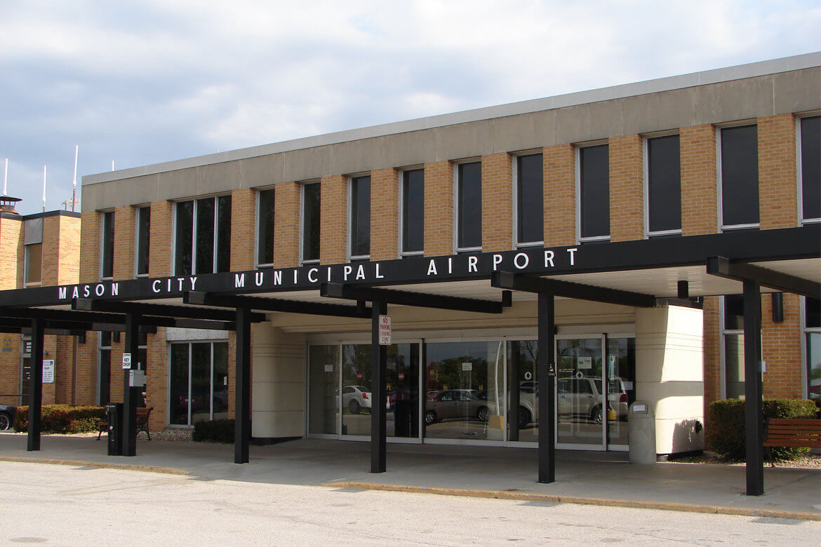 mason city iowa municipal airport